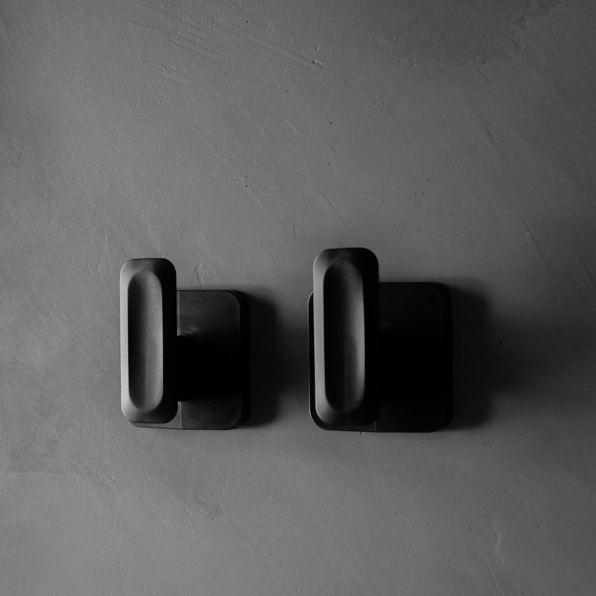 CONJUNTO GANCHOS DE PARED ELEVE NEGROS