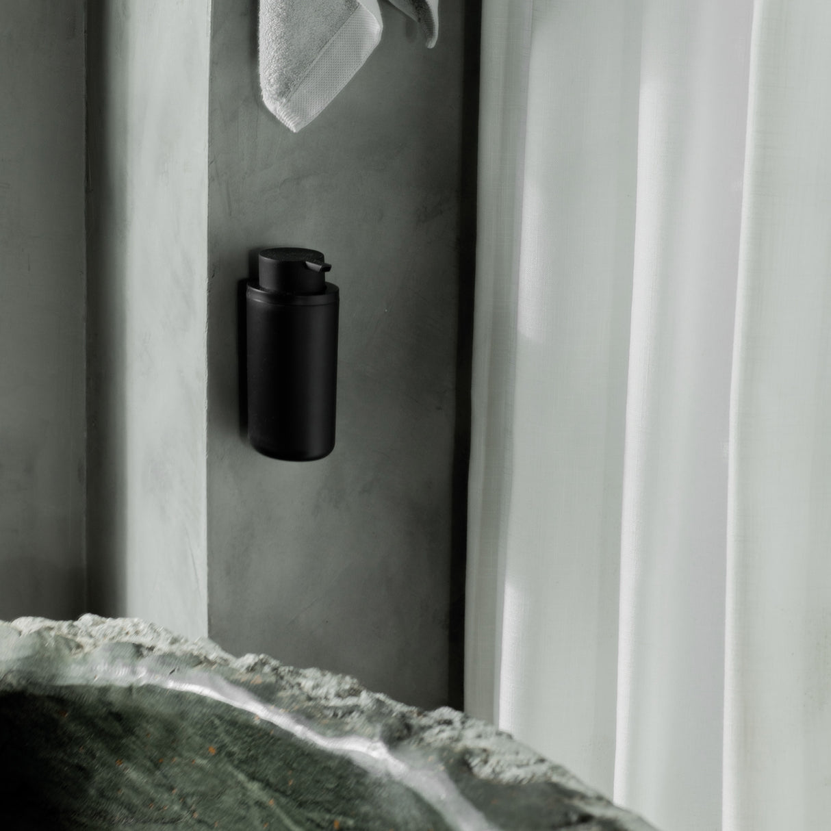 JABONERA DE PARED  ELEVE 500 ML NEGRO